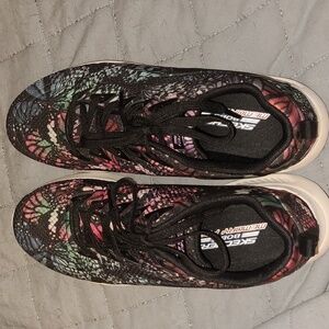 Butterfly pattern sneakers